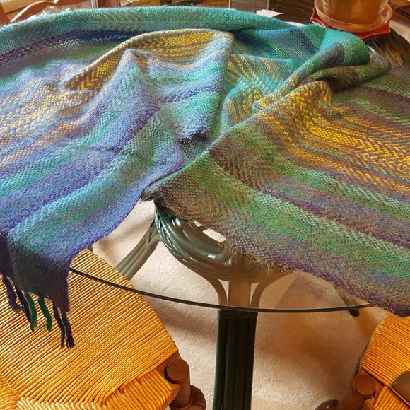 Women's scarf - Picture 1 of 3